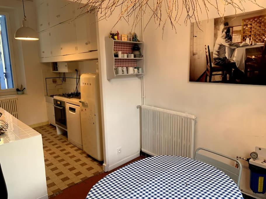 Villa En Bord De Mer A Malmousque Марсилия Екстериор снимка